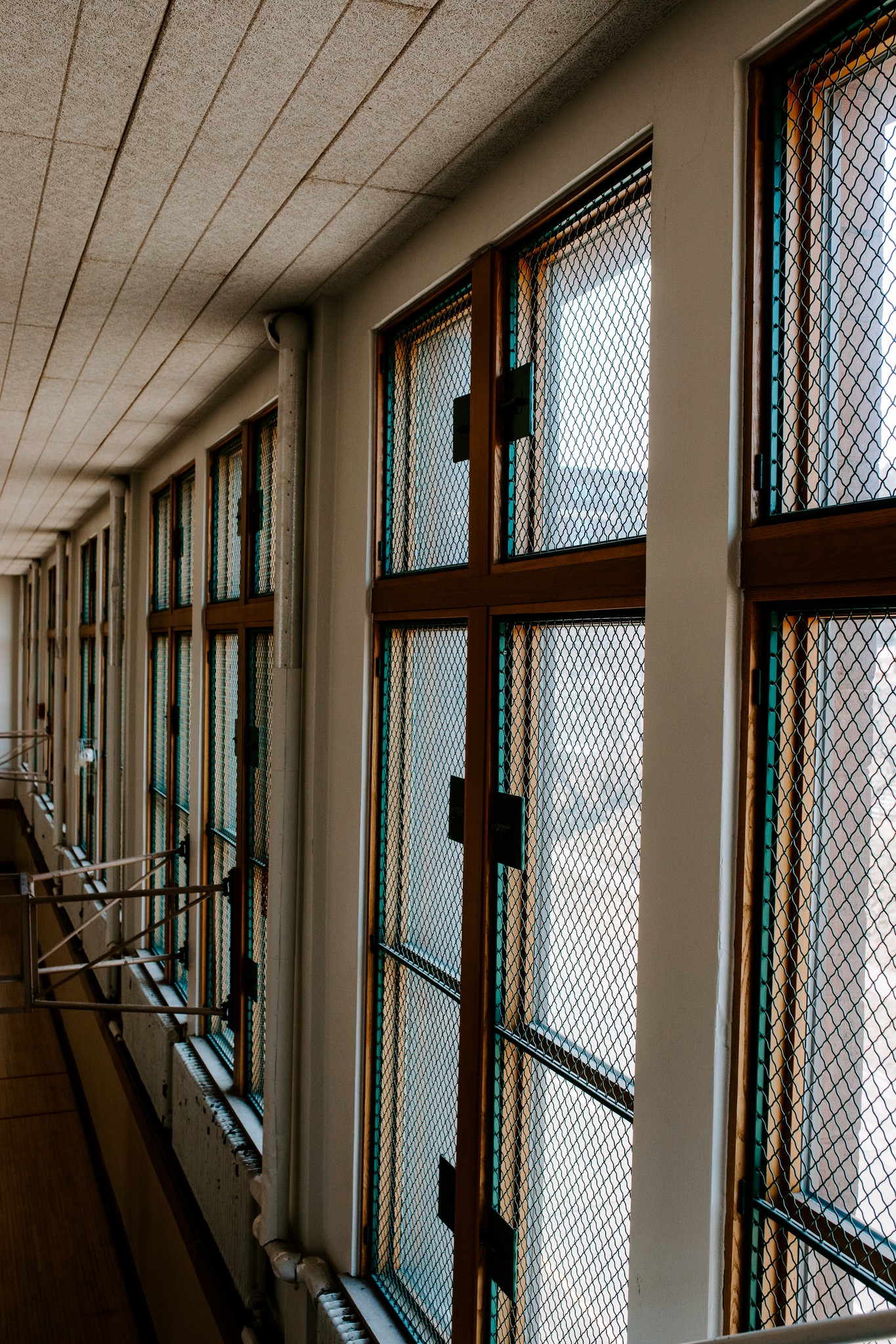 Zenith DCHS school original windows down a hallway
